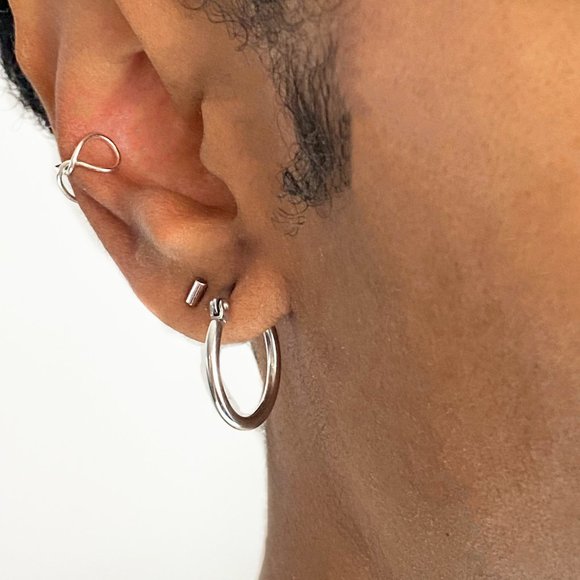 SILVER ROUND ROD STUD EARRINGS - Picture 3 of 5